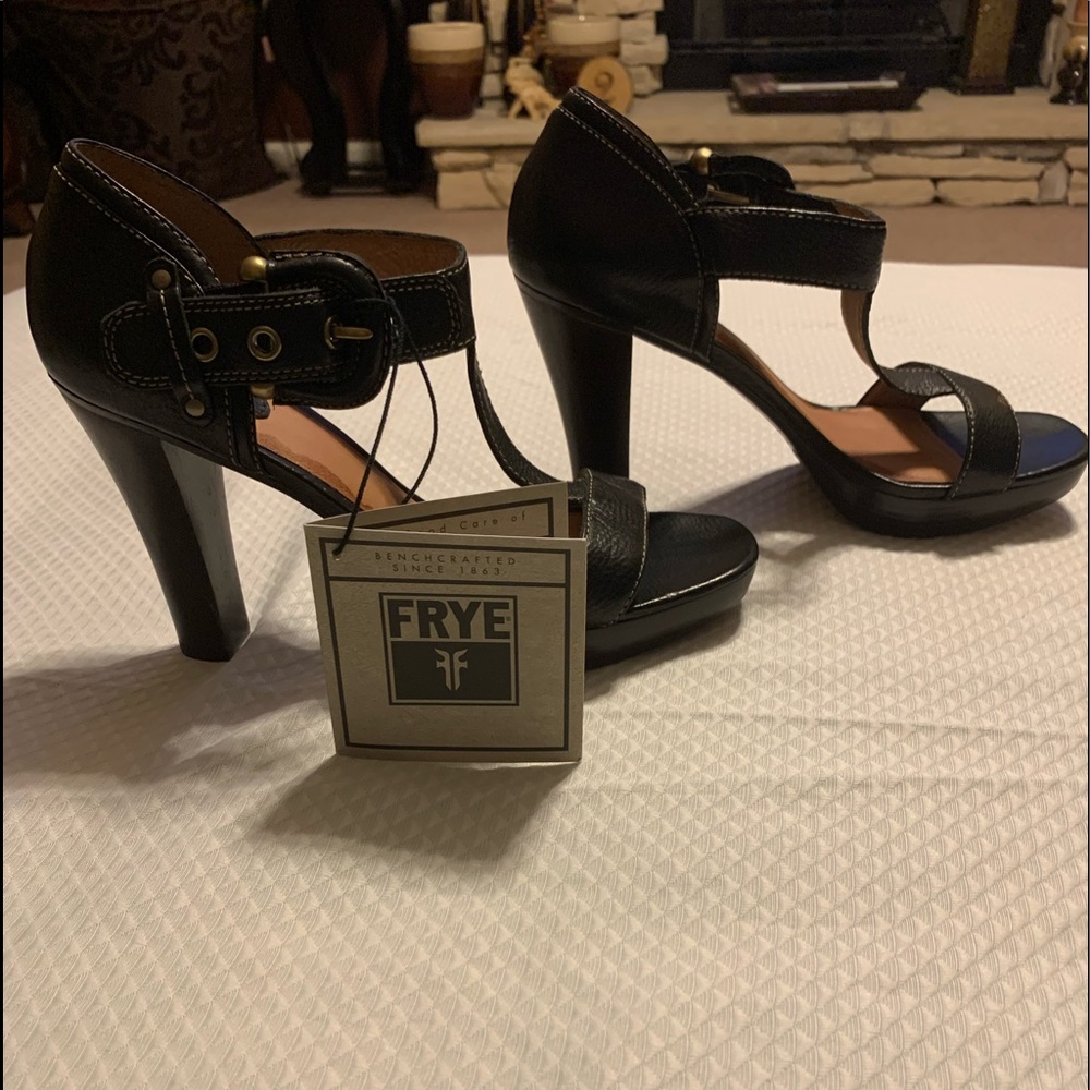 Frye leather sandals